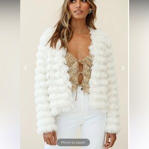 Selfie Leslie Montana Shaggy Faux Fur Jacket White XS NWT